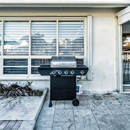 Waterfront Villa Heated Pool Spa Walk To Beach Fort Lauderdale Exterior photo