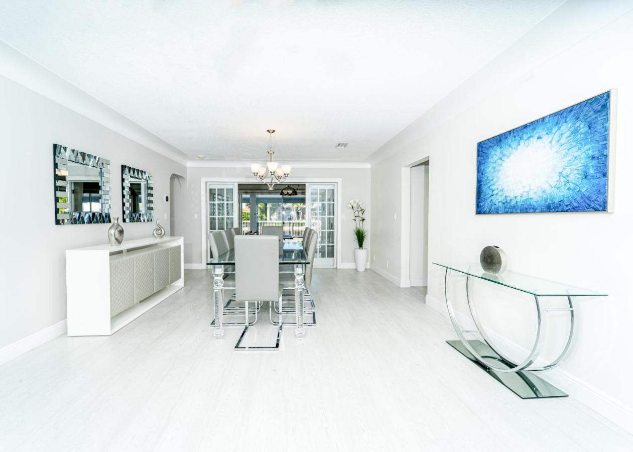 Waterfront Villa Heated Pool Spa Walk To Beach Fort Lauderdale Exterior photo