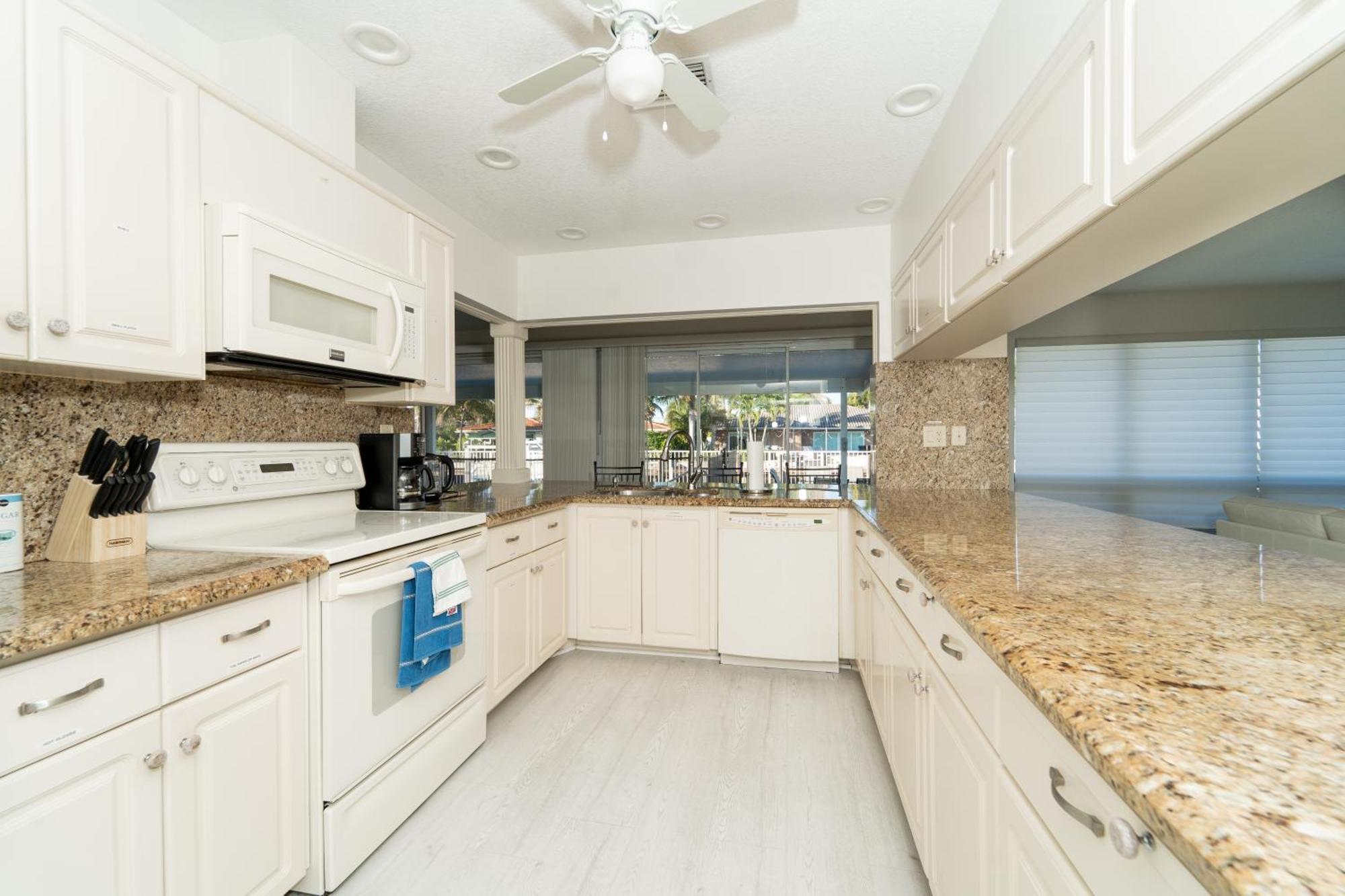 Waterfront Villa Heated Pool Spa Walk To Beach Fort Lauderdale Exterior photo
